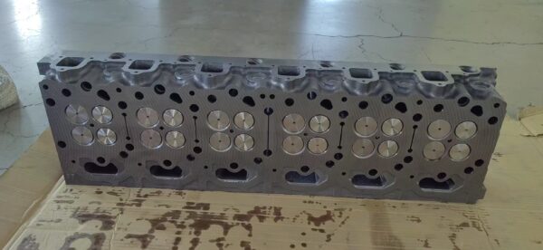 ⁦YuChai L3000 cylinder head assembly⁩ - الصورة ⁦6⁩